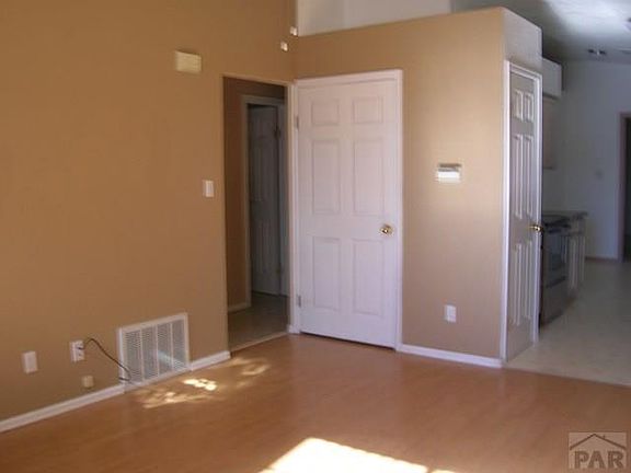 2nd image of 1611 Fir St