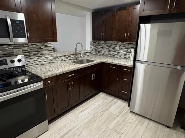 8015 SW 107th Ave, Miami, FL