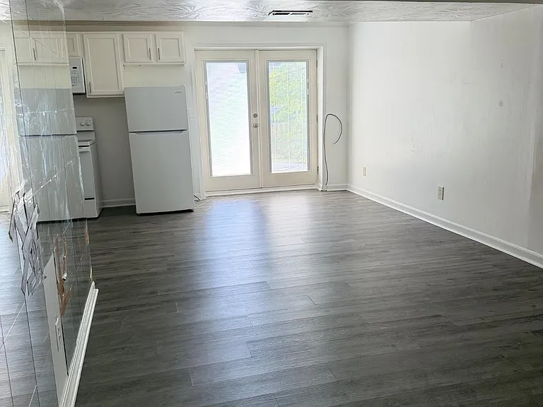2911 Hickory Creek Ct — Photo 4