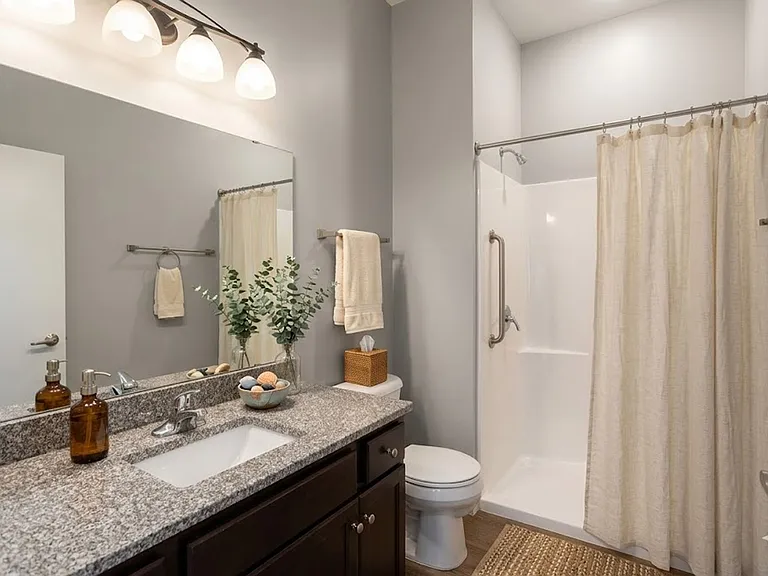 Pine Island Apartments — Photo 4