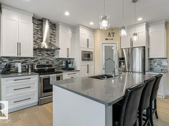 2nd image of 3632 Hummingbird Way NW