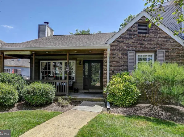 7 Clark Ct #1007, East Windsor, NJ 08520