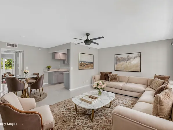 1055 AINSLIE D Drive, Boca Raton, FL 33434