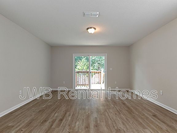 5th image of 7967 India Ave