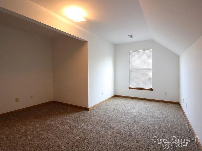 21 Canterbury Ct — Photo 10