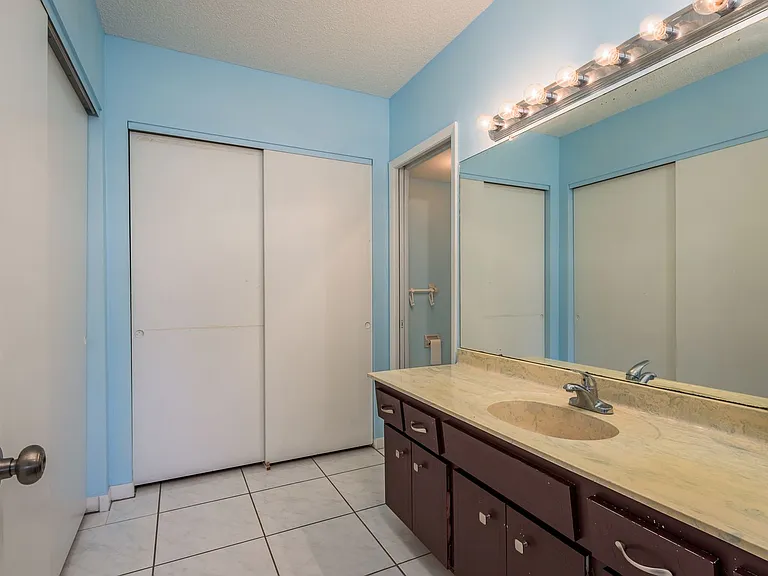 30 Turner St #502 — Photo 7