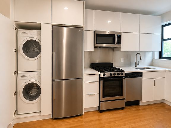 4th image of 216 W 22nd St APT 3FE