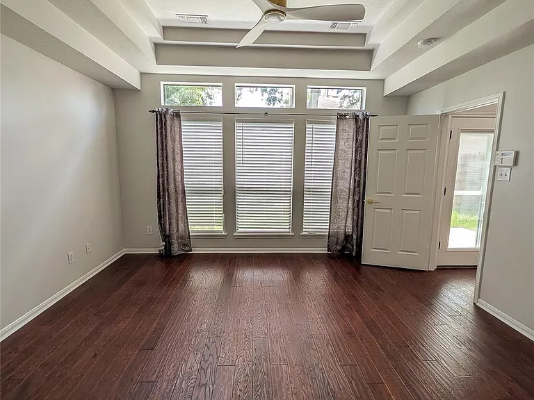 17111 Driver Ct — Photo 8