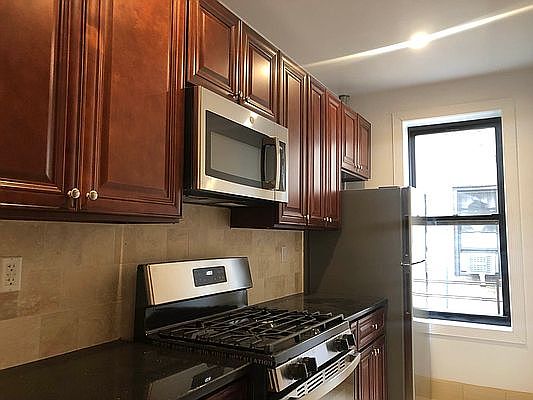 1st image of 170 Nagle Ave #507A