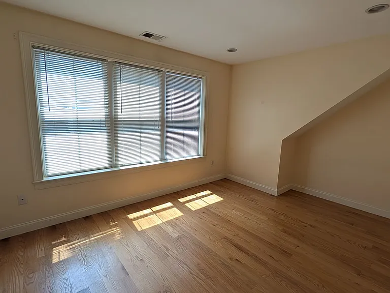 11 Sparhawk St #2 — Photo 6