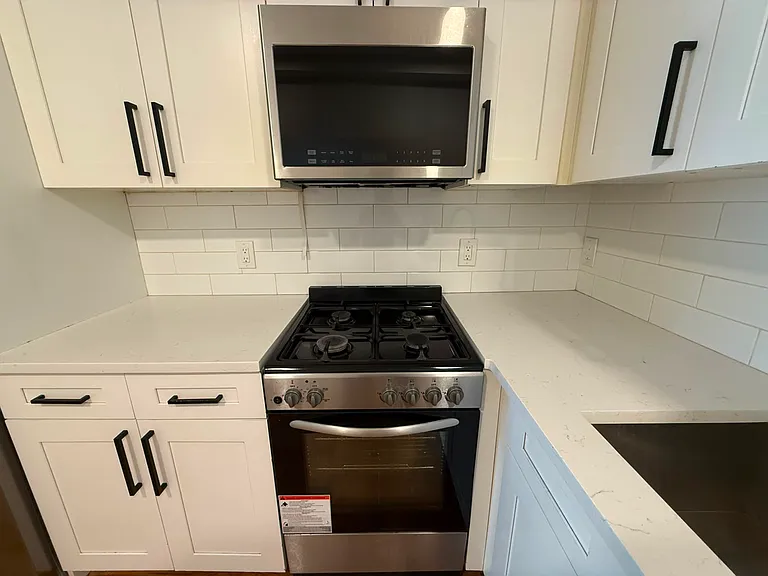 2521 West St #12E — Photo 3