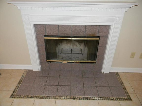 5th image of 3087 McCord Blvd