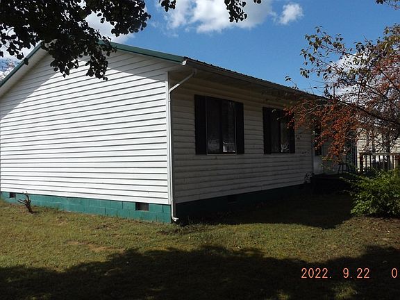 5th image of 250 Robertson Ave