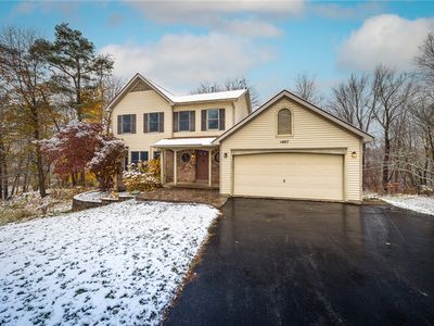 1447 Hiddenpond Ln, Walworth, NY, 14568