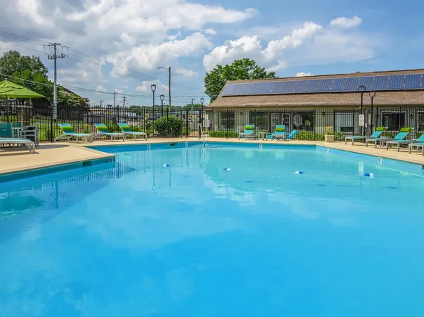 Chase Cove Apartments