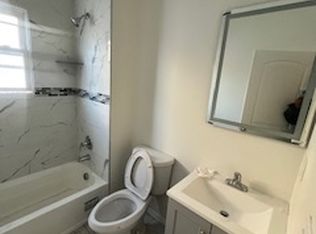 1094 Grove St #2L, Dunellen, NJ 08812