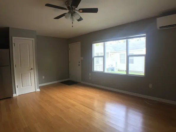 417 S Hill Ave APT A, Fayetteville, AR 72701