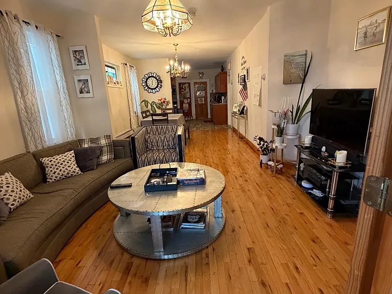 219 E Blancke St #1 — Photo 8