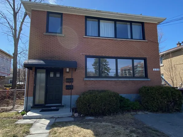 228 Woodroffe Ave #1, Ottawa, ON K2A 3V4
