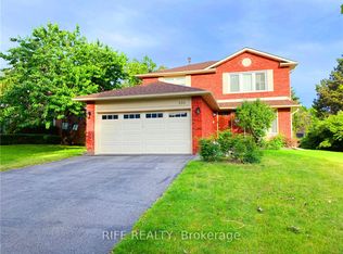 331 Green Ln, Markham, ON L3T7A4