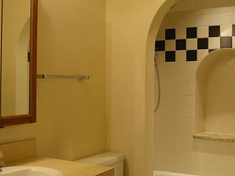 116-136 N Oak Park Ave #412 — Photo 7