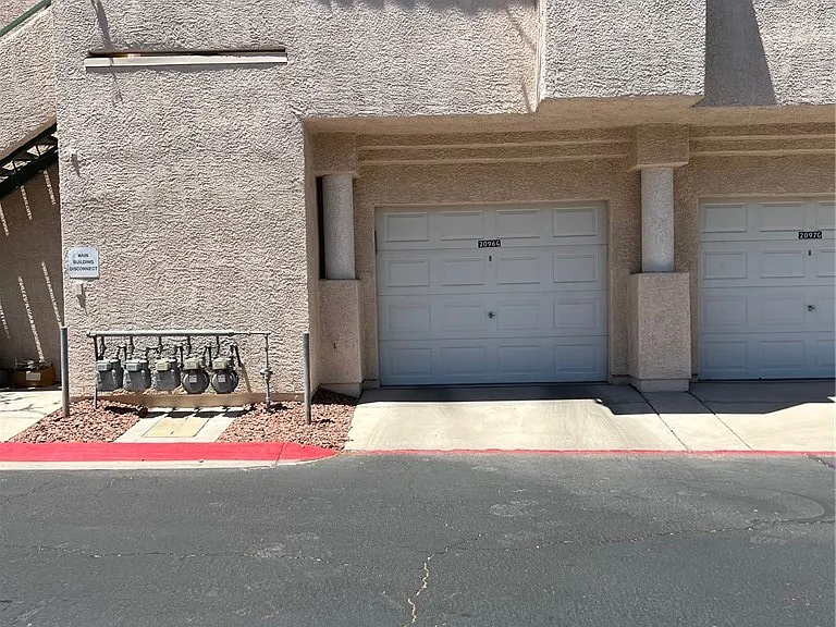 7450 S Eastern Ave #2096 — Photo 1