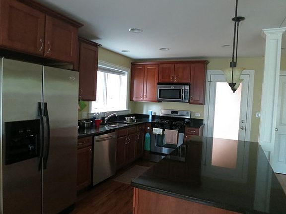 5th image of 9126 Ewing Ave APT 1