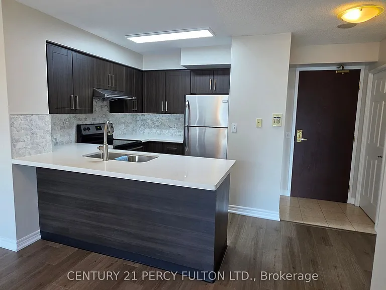18 Parkview Ave #1811 — Photo 9