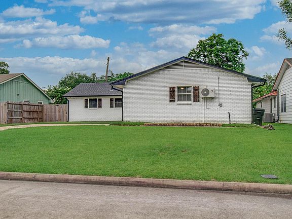 4th image of 4123 Wuthering Heights Dr