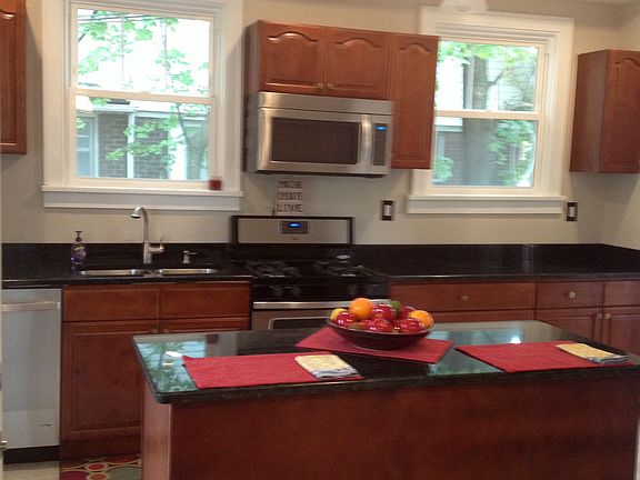 HUGE Kitchen w/pantry