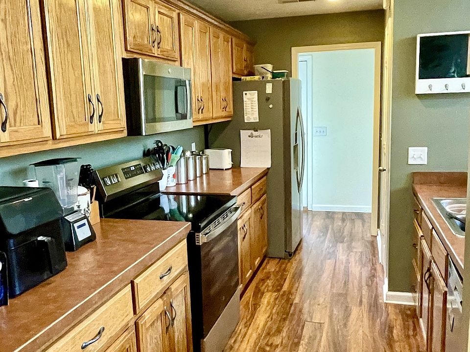 10th image of 1073 Crane Ct
