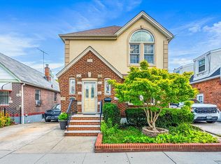 7721 80th St, Ridgewood, NY 11385