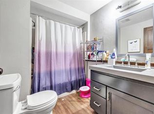 1430 Sunset Beach Rd #2, Suamico, WI 54173