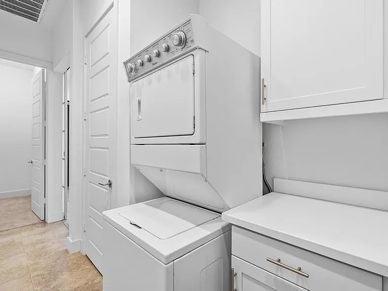 8547 Aspect Dr — Photo 22