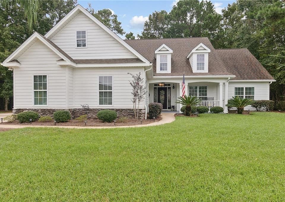 1st image of 902 Towhee Pl
