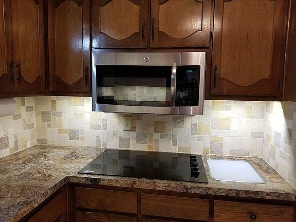 5th image of 4134 Huntington Ln
