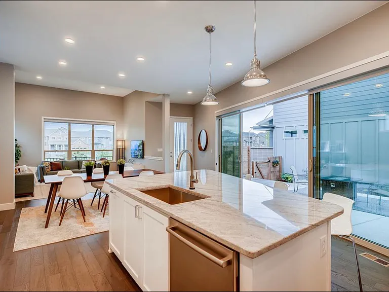 9761 Taylor River Cir — Photo 8