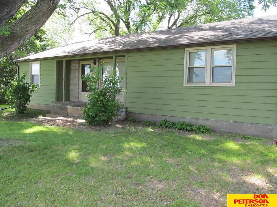2nd image of 3371 Platte River Rd