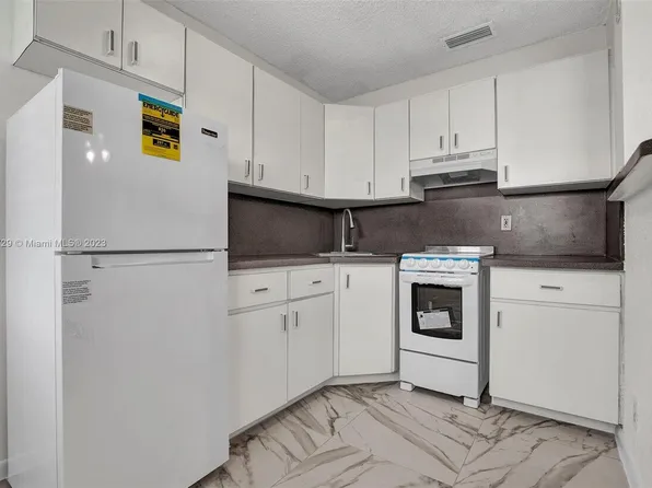 1536 Grant St #B, Hollywood, FL 33020