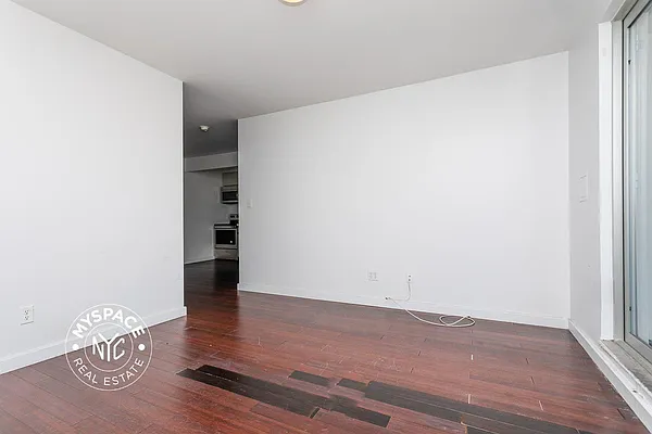 Rented by MySpaceNYC | media 28