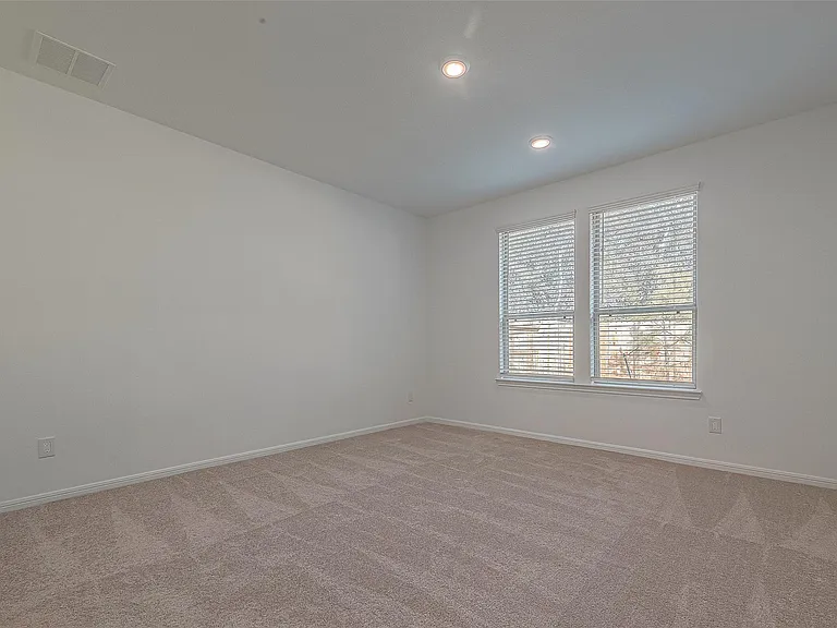325 Maple Bark Trl — Photo 10
