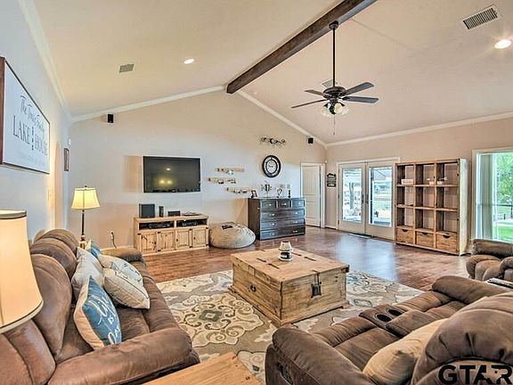 4th image of 150 Redondo Dr