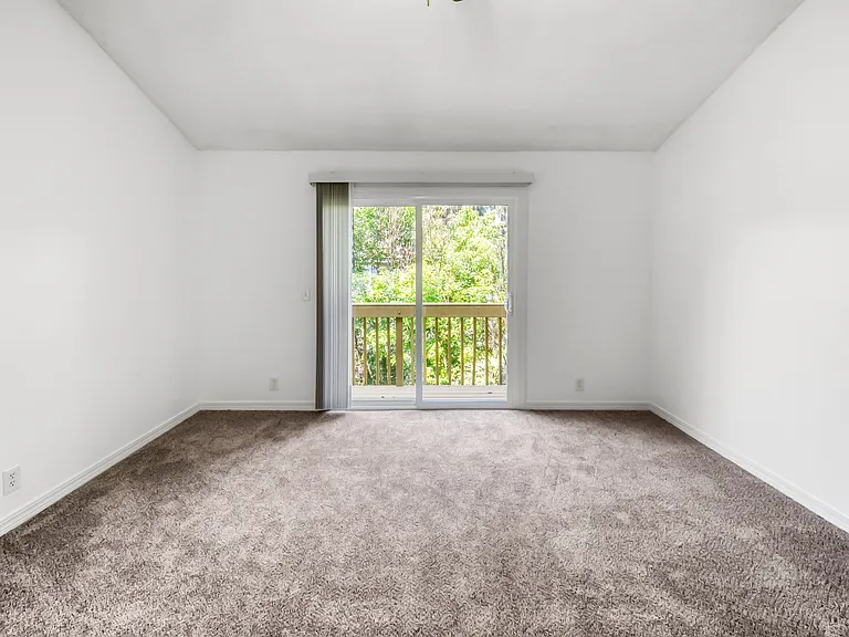 1304 E Magnolia Cir #1306 — Photo 14