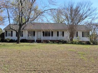 105 Churchill Ave, Moore, SC 29369