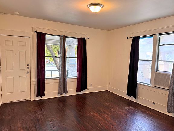 5th image of 1512 Kemp Blvd