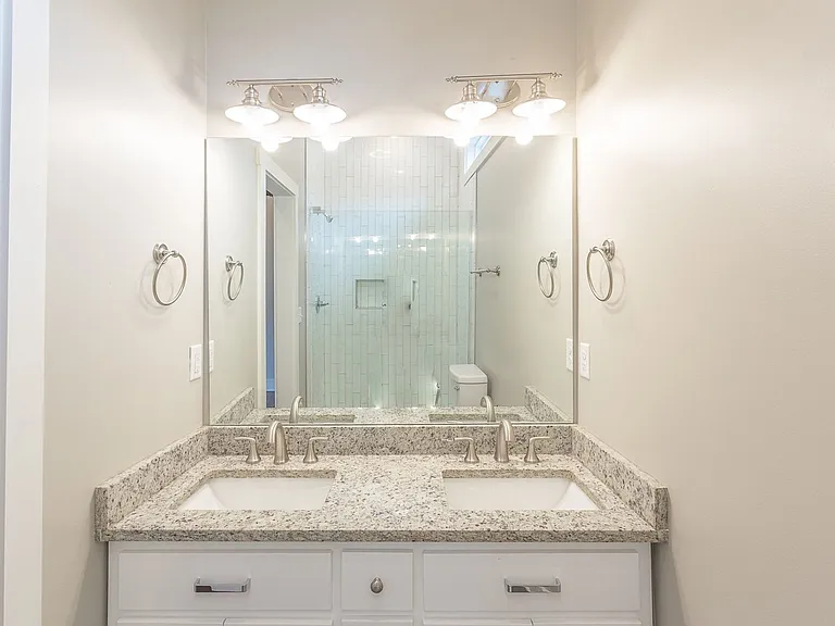 1008 Fairview Ave — Photo 10