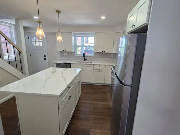 4633 Carroll St, Pittsburgh, PA 15224