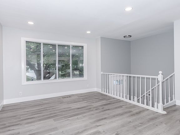 2nd image of 707 Chester Dr