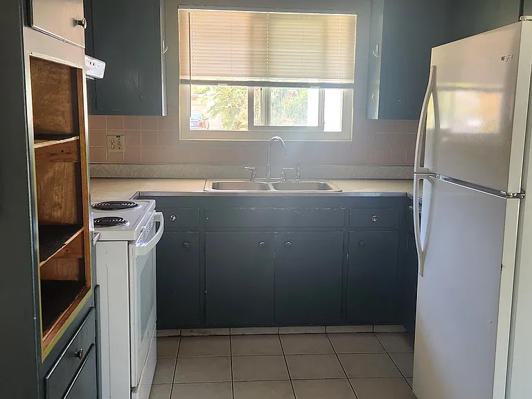 914 Snyder Dr — Photo 5