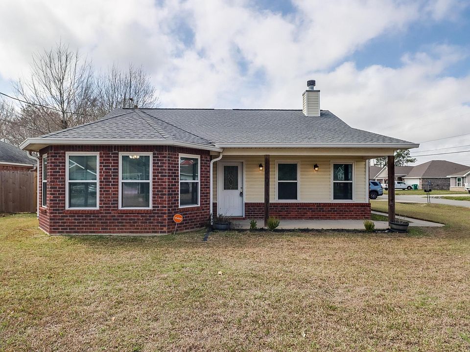 1st image of 8709 Palmetto Dr